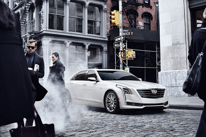 Là một phần của General Motor, Cadillac hưởng lợi rất lớn từ Super Cruise vì đây là sản phẩm của bộ phận kinh doanh Cruise Automation (trực thuộc GM). Cruise Automation chắc chắn tập trung nhiều nguồn lực để cải thiện và nâng cấp công nghệ này.