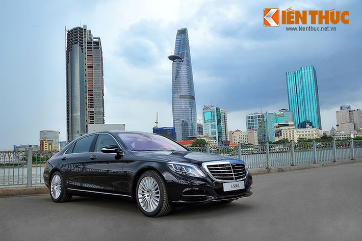 Kể từ năm 2014 đến nay, đã có hơn 1.000 chiếc S-Class (V222) được bàn giao. Trong đó, phiên bản Mercedes-Benz S 500 L đã chinh phục nhiều khách hàng nhờ công nghệ & trang bị tiên phong của ngành ôtô thế giới.