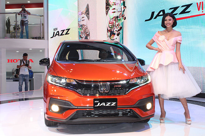 Thành công mà Jazz đạt được này nhờ vào tính ứng dụng cao, hiệu quả tiết kiệm nhiên liệu và nằm trong khả năng chi trả của đa số khách hàng. Bên cạnh đó là sự đa dạng về tính năng, chất lượng nội thất và khả năng vận hành mang đến niềm vui cầm lái cho khách hàng khi sở hữu.