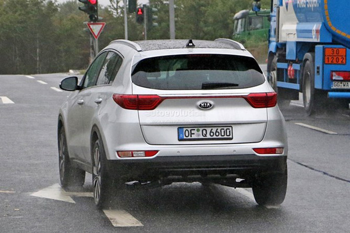 Do sử dụng chung chassis với Hyundai Tucson nên Kia Sportage thế hệ mới được dự đoán sẽ dùng chung các phiên bản động cơ và hộp số với dòng xe này.