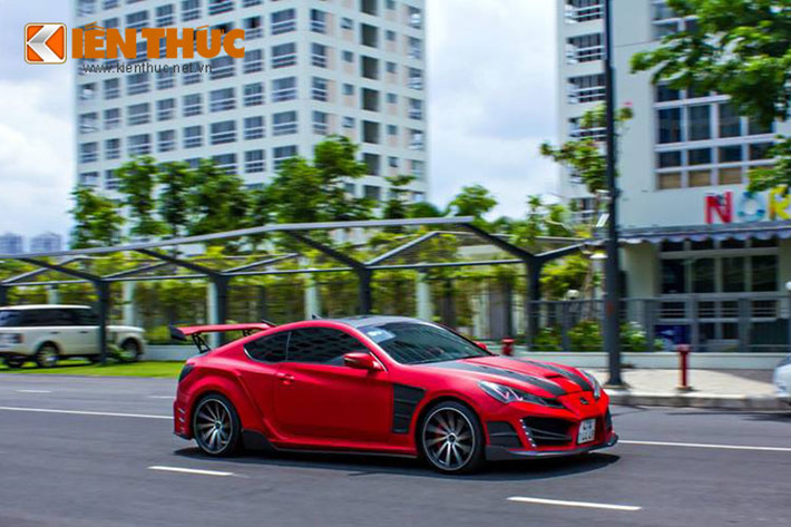 Sau khi độ lên và xuất hiện trên đường phố, chắc chắn khó ai có thể nhận ra mẫu xe thể thao "bình dân" Hyundai Genesis Coupe. Tại thị trường Việt Nam, Hyundai Genesis Coupe đã qua sử dụng có giá rơi vào khoảng 680 triệu đồng - nhưng với gói độ này, chắc chắn nó sẽ có giá không hề rẻ.