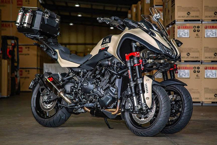 Kể từ khi ra mắt chính thức tại triển lãm EICMA 2017, vẫn chưa có một mẫu môtô nào độc đáo như Yamaha Niken 3 bánh. Đem lại độ an toàn cao trong khi có cảm giác điều khiển và "ôm cua" như mô tô 2 bánh thông thường, Niken còn gây chú ý bởi thiết kế dữ dằn, đậm tính tương lai và ấn tượng như một robot bước ra từ phim khoa học viễn tưởng.