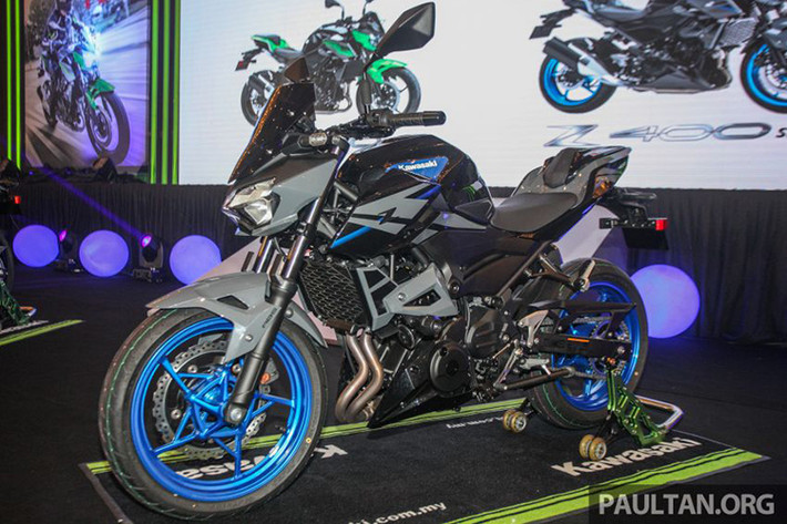 Ở phiên bản 2019, Kawasaki Z250 và Z400 có ngoại hình khá giống nhau, đặc biệt là ở đầu đèn. Đèn pha của xe mang thiết kế mới góc cạnh và khá dữ dằn, mặt đèn có thiết kế hai tầng, ứng dụng công nghệ LED.