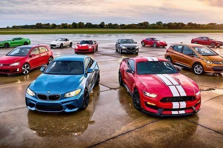 Tạp chí Consumer Reports (CR) của Mỹ đã đưa ra bản báo cáo thường niên về mức độ hài lòng của khách hàng (Owner Satisfaction Survey) đối với các hãng xe hơi cũng như những sản phẩm có mặt trên thị trường. Bên cạnh đó, những người tham gia khảo sát sẽ được đề nghị đánh giá độ hài lòng về ôtô theo các tiêu chí: trải nghiệm lái; mức độ tiện nghi; giá trị; kiểu dáng; âm thanh và hệ thống điều hòa không khí.