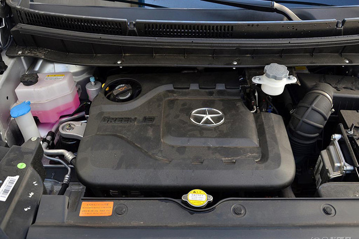 Mẫu SUV Refine S2 được trang bị động cơ xăng 4 xi-lanh 1,5 lít, hộp số tự động 6 cấp cho sức mạnh lên tới 113 mã lực.
