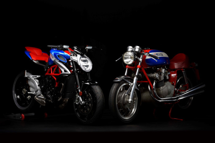 Ngoài màu sơn, xe còn mang logo đặc biệt "America Special Edition" tại vị trí thân xe sau và ốp hai bên két tản nhiệt. Chảng ba trên xe cũng được khắc laser số thứ tự sản xuất từ 1 đến 50. Ngoài ra nó không thay đổi nhiều so với phiên bản twngf ra mắt thị trường Thế giới cách đây ít lâu.