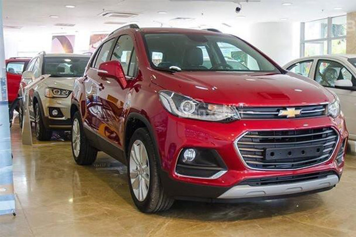 Không kém cạnh các đối thủ trong cuộc đua về giá, mới đây GM Việt Nam giảm giá mẫu SUV cỡ nhỏ Chevrolet Trax xuống còn 679 triệu đồng. Tuy nhiên, trong tháng 2 vừa qua mẫu xe này chỉ bán vỏn vẹn 1 chiếc và lọt thường xuyên lọt vào danh sách xe ế nhất tại Việt Nam.