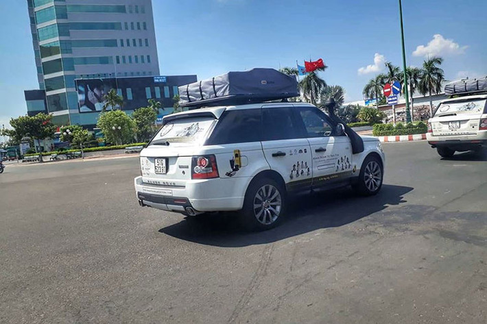Hành trình cũng sẽ đến những thư viện, Nhà văn hóa, trường học… xa xôi nhất để trao tặng những cuốn sách quý đổi đời và truyền cảm hứng, tinh thần dám thách thức cùng khát vọng thành công đến các bạn trẻ. Đặc biệt, thông qua các hoạt động chia sẻ những câu chuyện thành công, giao lưu truyền cảm hứng, ký tặng sách cùng các diễn giả, người nổi tiếng...