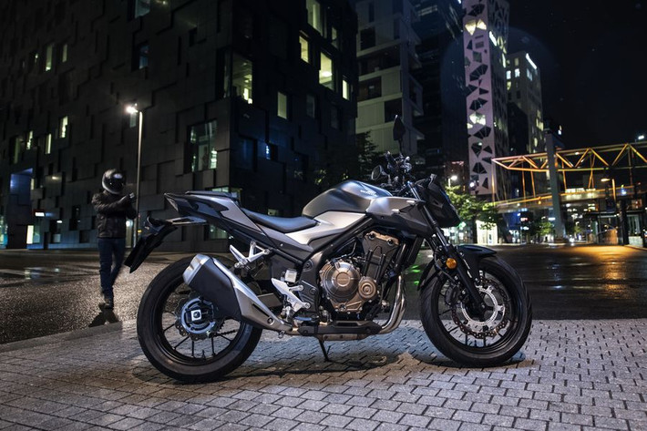 Vào năm 2013, hãng xe Nhật Bản đã chính thức ra mắt loạt xe dung tích 500cc thuộc ba phân khúc khác nhau: Adventure CB500X, Super Sport CBR500R và mẫu xe môtô Honda CB500F, đem lại cho người tiêu dùng những trải nghiệm vượt xa sự mong đợi.