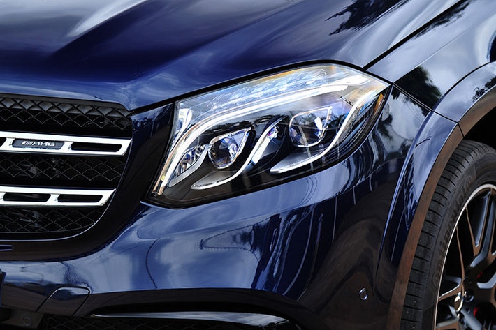Sự kiện Mercedes-Benz SUVenture 2016 tại Hà Nội chính là thời điểm lý tưởng để khách hàng ra quyết định mua những mẫu xe mạnh mẽ của Mercedes-Benz, bởi sau ngày 1/7/2016, mức giá của những sản phẩm này có thể sẽ tăng lên đáng kể.