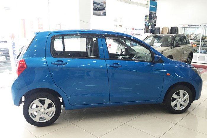 Tại thị trường Việt Nam, Suzuki Celerio sẽ được phân phối chỉ với phiên bản động cơ 1.0L, cho công suất 68 mã lực. Trong khi đó, các đối thủ Kia Morning, Hyundai Grand i10 hay Chevrolet Spark đều có phiên bản trang bị động cơ từ 1.2L (riêng Kia Morning là động cơ 1.25L), cho công suất lần lượt là 86 mã lực, 87 mã lực và 80 mã lực.