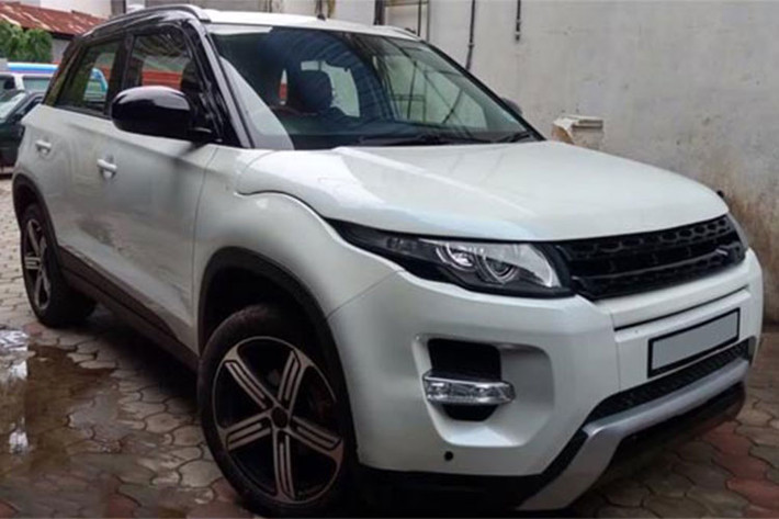 Đơn giản là anh chàng này chỉ cần bỏ ra hơn 9.000 USD (khoảng 209 triệu đồng) để lột xác hoàn toàn chiếc xe giá rẻ Suzuki Vitara mới mua của mình thành chiếc xe ước mơ. Đặc biệt, trong đó một phần không nhỏ số tiền trên dành cho việc mua linh kiện Range Rover Evoque chính hãng.