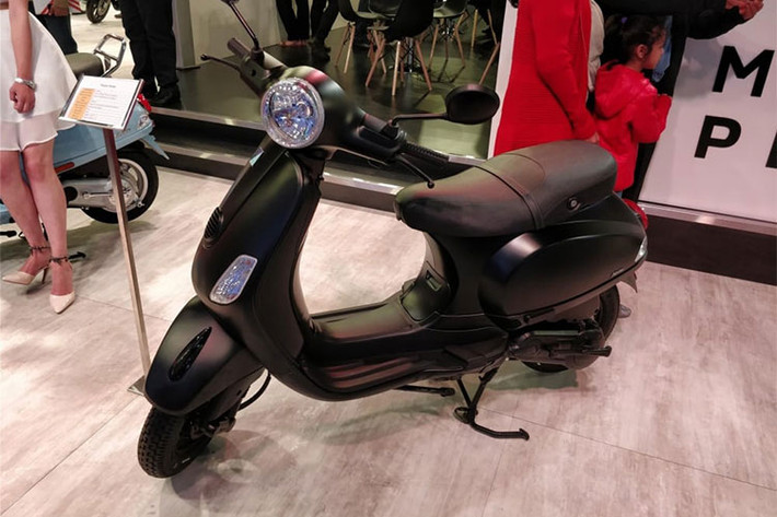 Tại thị trường Ấn Độ, hãng xe máy Vespa là một trong số ít các thương hiệu tập trung sản phẩm của mình ở phân khúc xe ga cao cấp. Mặc cho các đối thủ khác liên tục tung ra nhiều mẫu xe giá rẻ nhằm đạt được doanh số, thương hiệu xe máy Ý vẫn trung thành với triết lý tạo nên sự khác biệt.