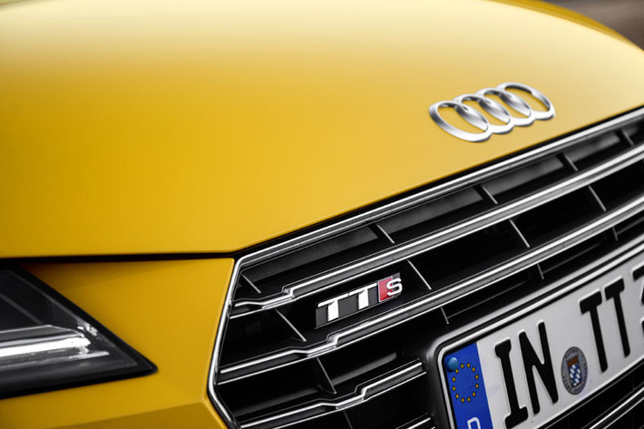 Cùng với khả năng tăng tốc từ 0-100 km/h trong 4 giây, Audi TT RS thế hệ mới sẽ có khả năng tăng tốc tối đa lên tới 280 km/h.