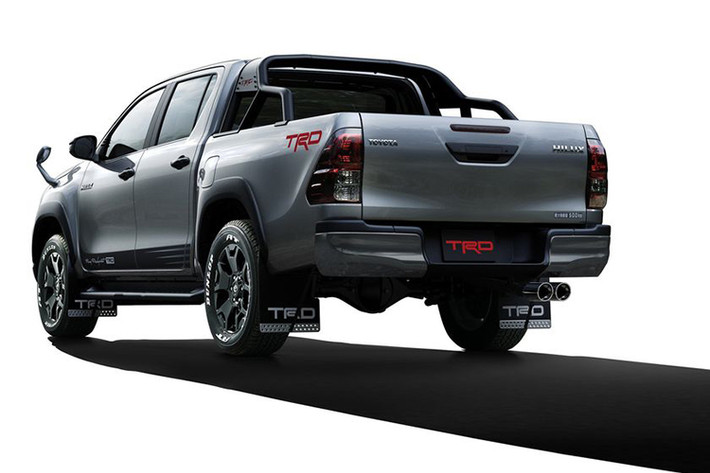 Được lên kế hoạch ra mắt ở sự kiện Tokyo Auto Salon 2019 sắp diễn ra vào tháng 1/2019 tới đây, Hilux Black Rally Edition 2019 vẫn sử dụng một số bộ phận TRD, nhưng tổng thể hầm hố và thể thao hơn rất nhiều.