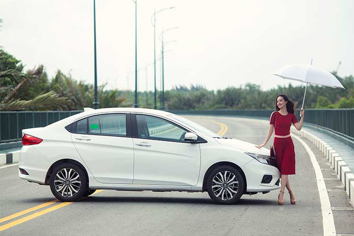 Sau những thành công đã có và xây dựng được vị thế vững chắc cho mình ở phân khúc sedan hạng B trong những năm vừa qua. Mẫu xe Honda City 2017 thế hệ thứ 4 được ra mắt tại Việt Nam vào năm 2017 vừa qua được đánh giá khá ấn tượng so với các đối thủ cùng phân khúc hiện nay.