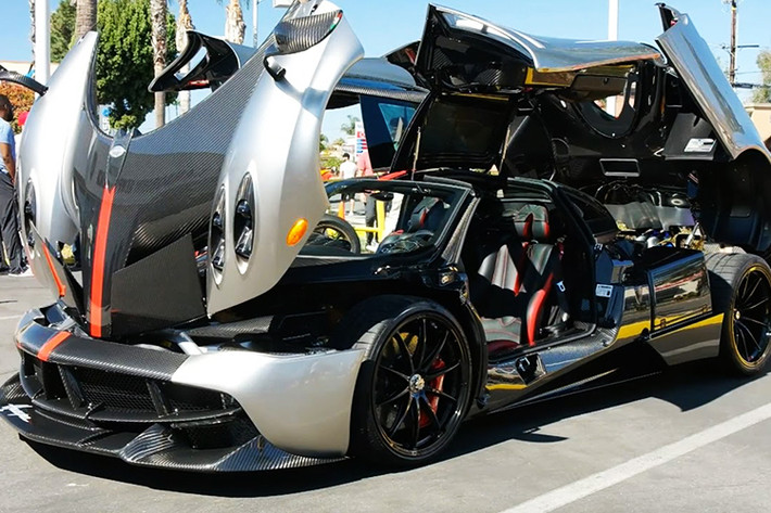 Gói nâng cấp này bổ sung cho Huayra bộ bodykit khí động học bằng sợi carbon mới, bộ mâm 10 cánh bằng hợp kim nhôm hàng không có đường kính 20 inch ở phía trước và 21 inch ở phía sau. Đằng sau các bánh xe là hệ thống treo Ohlins điều chỉnh 4 cấp, trong khi hệ thống xả titan khiến trọng lượng của Pagani giảm 3 kg.