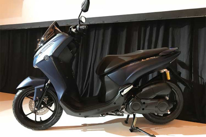 Được xem là sự kết hợp giữa mẫu xe tay ga thể thao Aerox 155 (hay NVX 155 ở Việt Nam) và N-Max (NM-X), Yamaha LEXi 125 phiên bản mới sở hữu kiểu dáng mới lạ cùng nhiều công nghệ, hứa hẹn sẽ trở thành đối thủ cân xứng với chiếc Honda PCX 125 thế hệ mới.