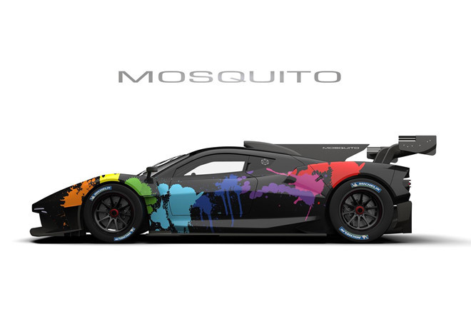 Thực ra, Mosquito còn là tên máy bay chiến đấu nổi tiếng nhẹ và tốc độ của Anh trong thế chiến thứ hai. Ắt hẳn Tomáš Sabácek, người thiết kế siêu xe này, có mối quan tâm đặc biệt tới cuộc chiến này.