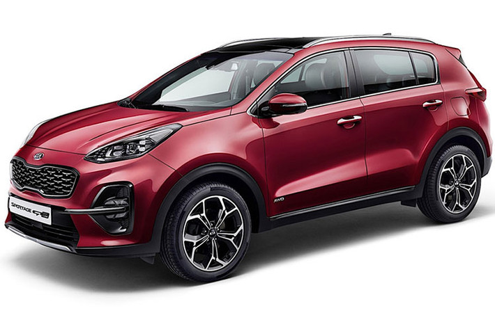Trên phiên bản mới, Kia Sportage bản nâng cấp được thay đổi nhẹ trong thiết kế ngoại thất. Đầu tiên, hãng Kia bổ sung cản va trước/sau mới cho mẫu crossover cỡ C này. Tiếp đến là hệ thống đèn pha và đèn hậu tái thiết kế. Ngoài ra, xe còn được trang bị cụm đèn định vị ban ngày với 4 bóng LED theo phong cách của Cerato và Cee'd mới nằm trong đèn pha.