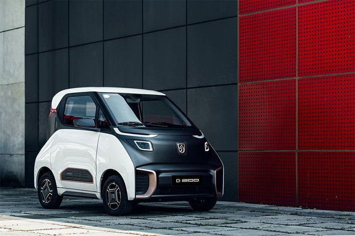 Đây là mẫu xe điện giá rẻ của Trung Quốc với cái tên Baojun E200. Nó không phải là một mẫu xe concept bảnh chọe hướng tới thế giới tương lai xanh nào đó, xe ôtô điện Baojun E200 là một mẫu xe hoàn toàn có thật, và nó sẽ chính thức ra mắt ở thị trường Trung Quốc trong tháng tới.