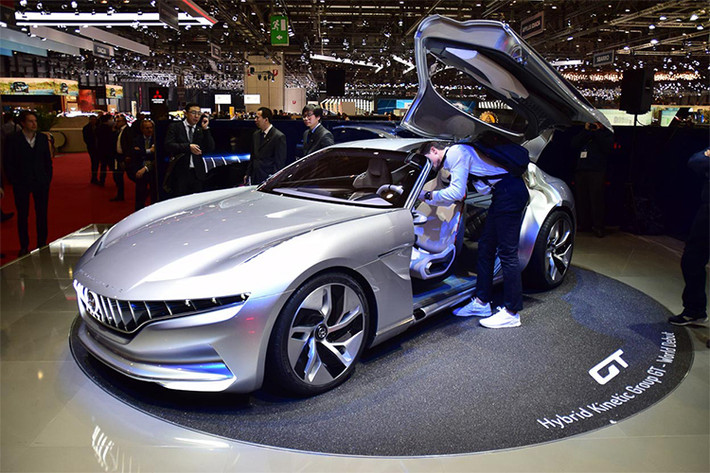 Pininfarina hiện là một trong những studio thiết kế được nhiều người Việt Nam quan tâm nhất. Bởi đây là nhà thiết kế sẽ hợp tác với hãng xe ôtô Vinfast, hứa hẹn sẽ tạo ra những chiếc xe Việt đầu tiên trong tương lai.