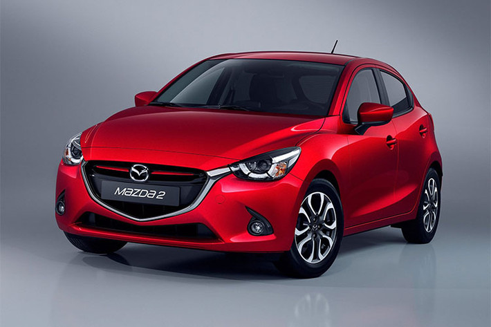 Giá xe Mazda2 tại Việt Nam hiện đang bán ra từ 529 triệu đồng cho bản sedan và 569 triệu đồng cho bản hatchback. Hiện chỉ còn kiểu dáng sedan bán ra thị trường và sau đó sẽ chuyển sang bản nâng cấp mới.