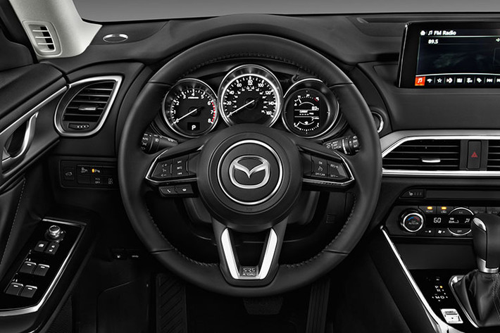 Về trang bị tiện nghi, CX-9 phiên bản Sport sẽ sở hữu hàng ghế trước có sưởi và chỉnh điện ở ghế lái, gương chiếu hậu có sưởi, đèn pha và gạt mưa tự động, hệ thống đèn thích ứng thông minh, mâm xe hợp kim nhôm kích cỡ 18 inch màu xám ánh kim. Thêm vào đó, xe còn có sẵn dàn đèn LED nội thất, kính tối màu phía sau, hệ thống thông tin giải trí kết nối điện thoại cùng màn hình 7 inch, điều hoà 3 vùng độc lập, khởi động không chìa khoá...