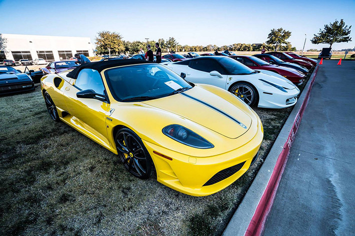 Theo đại diện ban tổ chức cho biết, sự kiện họp mặt Ferrari Club tại Texas thuộc miền Nam nước Mỹ lần này có cả các mẫu xe đua và xe thương mại góp mặt.