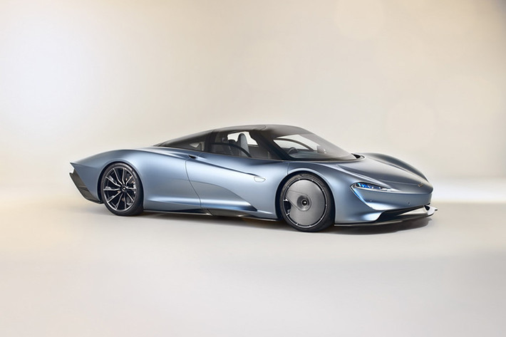 Trước khi chính thức ra mắt tại triển lãm Geneva Motor Show 2019, McLaren tiết lộ thêm nhiều thông tin về mẫu hypercar Speedtail mới nhất. Theo trang Road&Track, đích thân người chịu trách nhiệm về dòng Ultimate Series của McLaren - Andy Palmer đã chỉ định những phóng viên cho buổi ra mắt ''kín''. Trong đó, Andy Palmer đã tiết lộ thêm một số thông tin về siêu xe McLaren Speedtail, bao gồm cả động cơ.