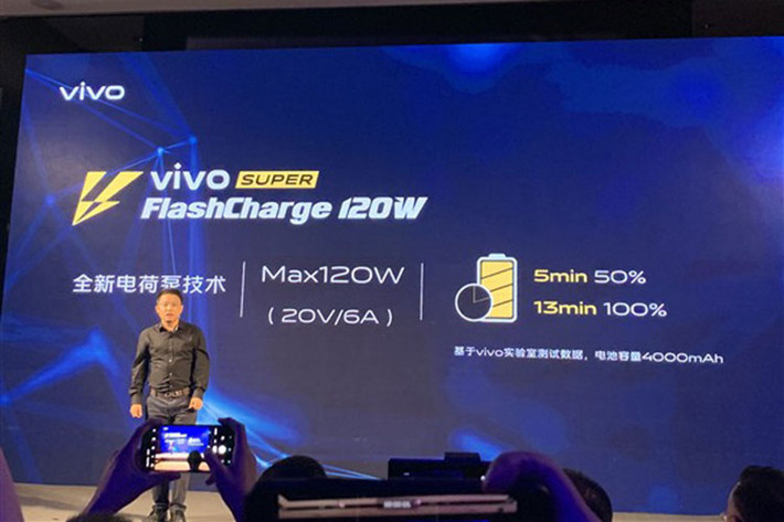 Mặc dù không công bố cấu hình, nhưng có thể khá chắc chắn rằng mẫu điện thoại Vivo IQOO 5G hoàn toàn mới cũng sẽ được trang bị chip Snapdragon 855 và model Snapdragon X50 của Qualcomm. Bên cạnh đó là một viên pin 4.000 mAh và công nghệ sạc nhanh mới.