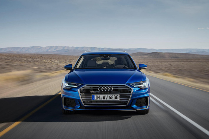 Được xây dựng trên nền tảng khung gầm MLB mới của Audi, tổng thể kích thước A6 Avant được cải thiện nhẹ so với bản tiền nhiệm. Lấy cảm hứng từ chiếc Audi 100 Avant những năm 1980, A6 Avant với trần xe phía sau được vát xuống nhiều hơn. Cặp đèn hậu LED thiết kế sắc sảo, được nối liền với nhau bởi một dải chrome sang trọng.