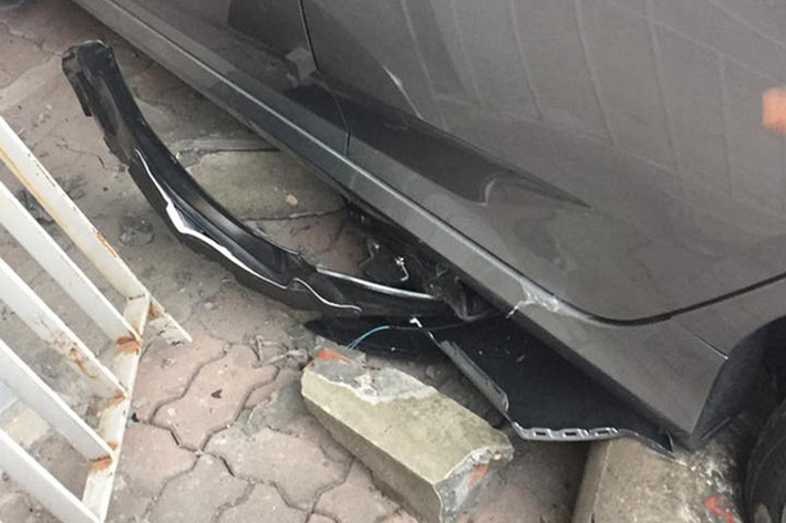 Được biết, chiếc Honda Civic 2017 này mới được đăng ký biển số. Như vậy, đây là một trong những chiếc Honda Civic đời mới đăng ký biển số sớm nhất tại Việt Nam. Đồng thời, đây cũng là chiếc Honda Civic đời mới đầu tiên gặp nạn tại Việt Nam.