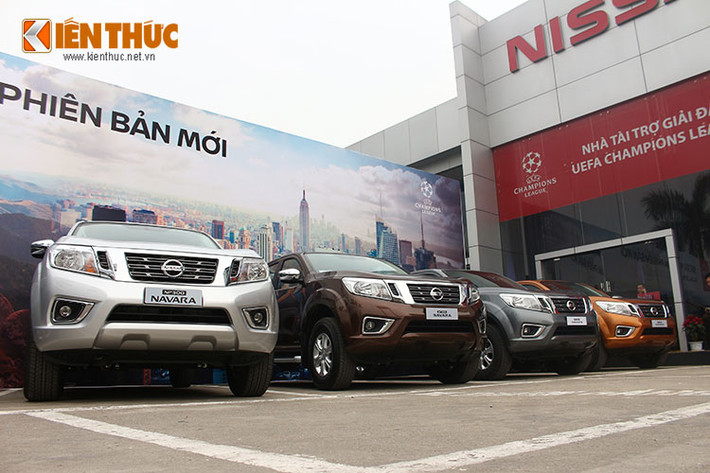 Tại thị trường Việt Nam, giá cho phiên bản NP300 Navara EL mới được công bố 649 triệu đồng - đây được cho là mức giá rất cạnh tranh và hứa hẹn là chiếc xe đáng tiền giúp mang lại thêm sự lựa chọn cho các khách hàng yêu thích mẫu xe này.