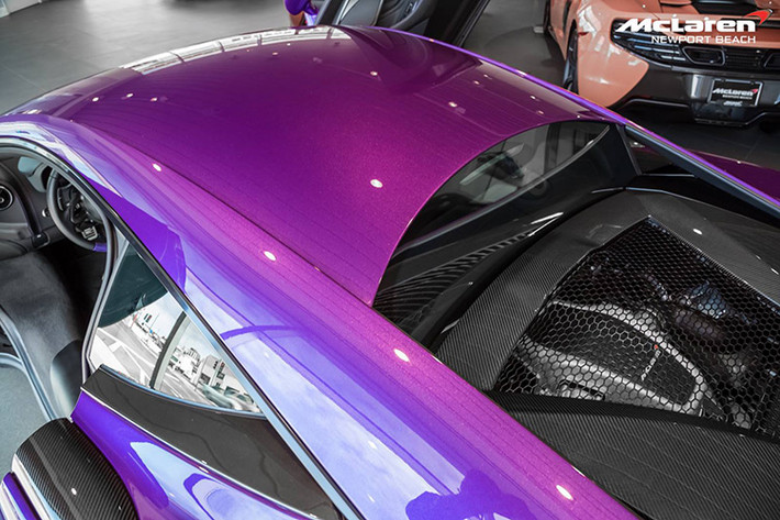 Được xe lầ mẫu siêu xe có mức giá phải chăng 570S vẫn có động cơ V8 3.8l tăng áp kép như "đàn anh" 650S, nhưng chỉ có công suất tối đa 570 PS (562 mã lực) và mô-men xoắn 600 Nm.