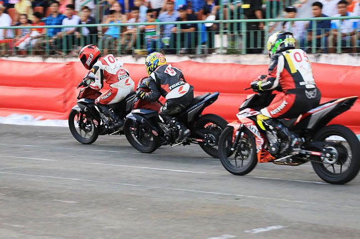 Thể thức cuối cùng thi đấu là Honda Winner 150 chuyên nghiệp - nơi các tay nài sẽ thi đấu với nhau trên những chiếc xe đua Winner 150 độ một số chi tiết. Ở thể thức này, sự cạnh tranh đã không chỉ xuất hiện ở các chiếc xe mà còn là bản lĩnh, kinh nghiệm thi đấu của từng tay đua.
