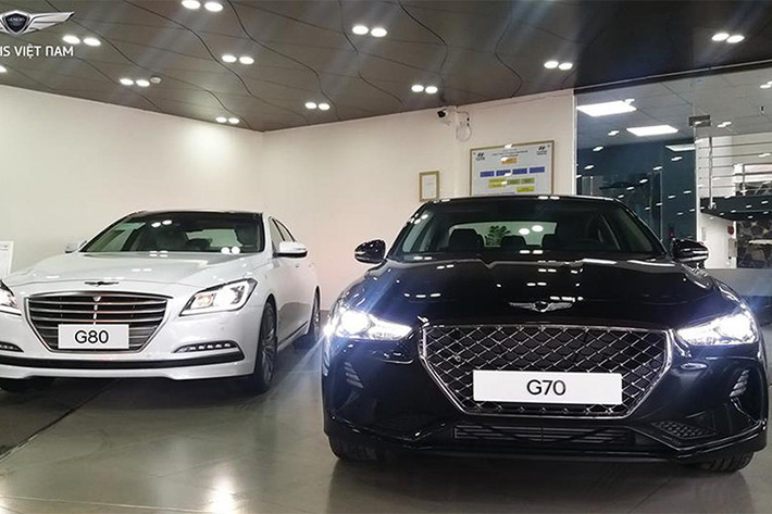 Mẫu xe sang Genesis G70 2018 ra mắt lần đầu tại thị trường quê nhà Hàn Quốc vào tháng 9/2017, được định vị trong nhóm sedan hạng sang cỡ nhỏ, nhằm cạnh tranh với đối thủ đến từ Châu Âu như; BMW 3-Series, Mercedes-Benz C-Class hay Audi A4.