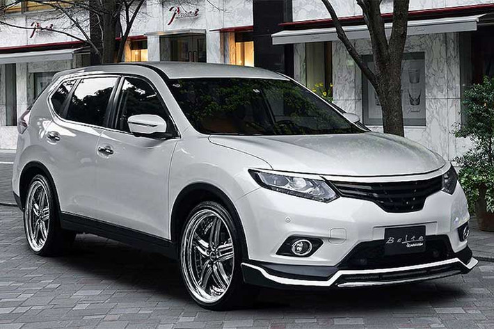 Khách hàng chỉ cần bỏ ra 46.000 Yen (tương đương 9,3 triệu đồng) cho cánh gió ốp dưới cản trước, 42.000 Yen (8,5 triệu đồng) cho lưới tản nhiệt và 16.000 Yen (3,2 triệu đồng) cho nẹp đèn pha. Belta cũng có thể bán lẻ những chi tiết này để người dùng có thể phối hợp với gói độ từ các hãng khác, tạo ra một chiếc X-Trail không đụng hàng.