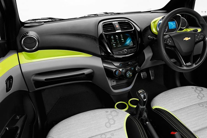 Mặc dù Chevrolet không công bố thông tin về hệ thống động cơ được trang bị cho xe. Tuy nhiên có thông tin cho rằng Beat Activ mới sẽ có các lựa chọn động cơ gồm: động cơ xăng 1.4L Ecotec hoặc động cơ diesel 1.0L XSDE SMARTECH.