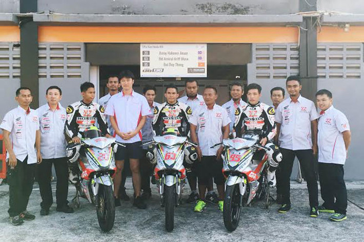 Tay đua trẻ Bùi Duy Thông và đội kỹ thuật đã được Honda Việt Nam đưa đi tham dự vào Giải đua xe Môtô Châu Á (ARRC) 2016. Tại đây, tay đua cầm lái môtô Honda với tư cách là thành viên đội đua Yuzy đến từ Malaysia để thi đấu ở hạng mục Underbone 130cc.