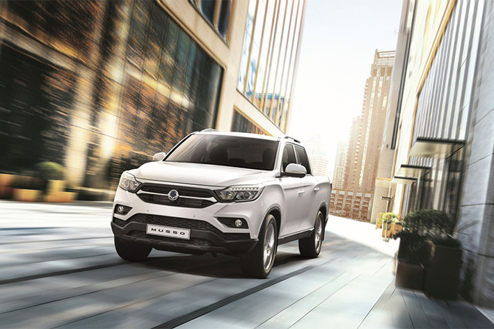 Nhà sản xuất ôtô lớn thứ tư của Hàn Quốc - SsangYong là một phần của tập đoàn Ấn Độ - Mahindra & Mahindra limited (đang nắm giữ 51% cổ phần SsangYong) dự kiến sẽ giới thiệu bán tải SsangYong Musso chạy hoàn toàn bằng điện đầu tiên của mình vào khoảng năm 2020.