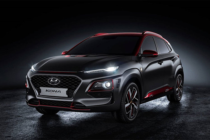 Cuối năm nay, hãng xe Hàn Quốc sẽ bổ sung thêm phiên bản diesel tăng áp và bản chạy điện. Concept thiết kế này sẽ nhanh chóng được đưa vào sản xuất cuối năm nay với số lượng hạn chế. Mẫu xe thương mại đầu tiên sẽ tới tay khách hàng vào quý đầu năm tới năm.