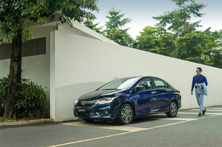 Trong tháng 6/2018 vừa qua, Honda City vẫn thăng hoa với mức tăng 28% cùng kỳ để đạt gần 706 xe bán ra. Trong 6 tháng đầu năm mẫu xe này đạt doanh số 4.855 xe trên toàn thị trường, xếp ở vị trí thứ 7.