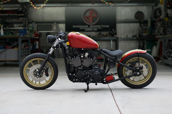 Tại Việt Nam, những chiếc xe môtô của Harley-Davidson đã và đang dần trở nên phổ biến hơn. Đây cũng là hãng xe môtô đầu tiên có sẵn những phụ kiện độ chính hãng cho những dòng, phân khúc xe môtô của mình.