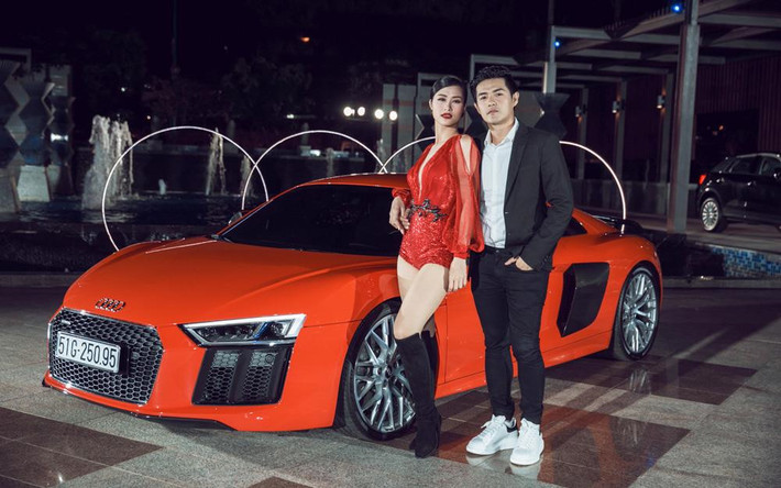 Ngoài việc nổi bật trên thảm đỏ, giới showbiz Việt còn có ''sự nổi bật'' khác là bộ sưu tập xe ôtô tiền tỷ. Những cái tên tiêu biểu cho việc chơi xe trong sao Việt như Tuấn Hưng, Đan Trường hay ''nữ hoàng nội y'' Ngọc Trinh. Ảnh: Huracan.