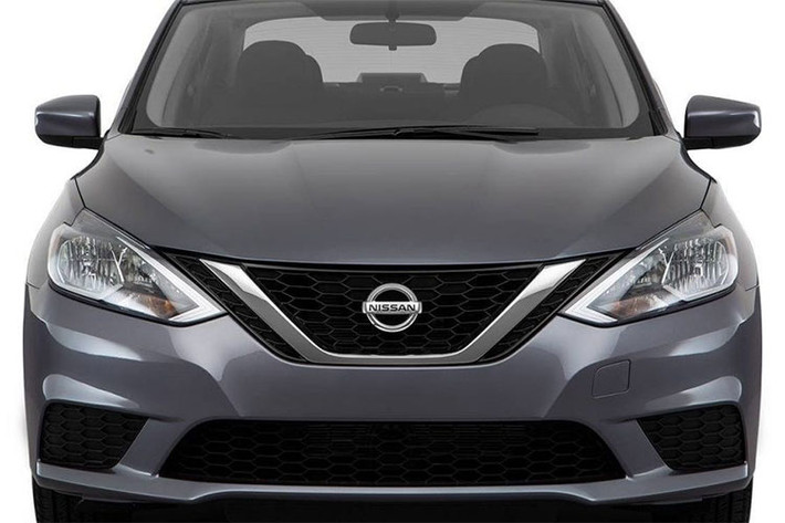 Ở phiên bản 2019, hãng xe ôtô Nissan sẽ cung cấp gói tùy chọn SV có giá 800 USD cho Sunny, trong đó bao gồm mâm xe hợp kim đa chấu cỡ 15 inch, đèn sương mù, một số chi tiết được mạ chrome ở phía trước...