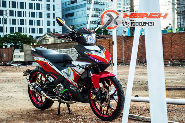 Không chỉ thay các món đồ chơi để chiếc xe có thể đẹp, ngầu hơn - các chủ xe còn trang bị thêm cho xe bộ nồi mới, pô hàng hiệu thể thao... nhằm tăng cường sức mạnh cho xe.
