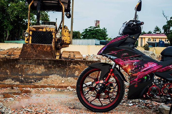 Với những biker đam mê dòng xe côn tay cỡ nhỏ này thì việc độ ấn tượng cho mỗi chiếc xế yêu của mình luôn là điều đương nhiên phải có.
