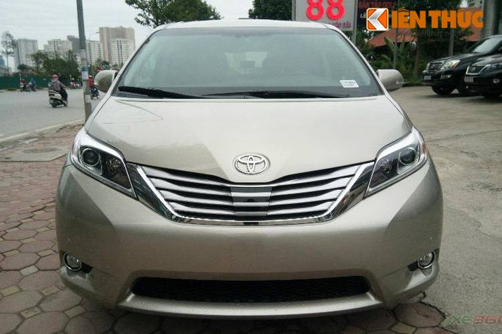 Giống nhiều sản phẩm của Toyota tại thị trường Mỹ, Sienna 2016 cũng có nhiều tuỳ chọn phiên bản khác nhau. Kiểu dáng của những phiên bản này không khác biệt, chỉ khác nhau ở các tuỳ chọn trên xe.