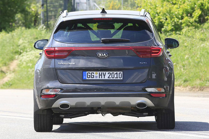 Hệ dẫn động EcoDynamics+ của Kia Sportage 2019 bao gồm động cơ diesel R 4 xi-lanh, dung tích 2.0 lít, ắc-quy 48V và bộ máy phát điện khởi động mild hybrid. Hiện hãng Kia chưa công bố thông số vận hành của hệ dẫn động này. Ngoài ra, Sportage phiên bản 2019 còn được trang bị động cơ diesel U3 CRDI 4 xi-lanh, dung tích 1,6 lít mới. Kia khẳng định đây là động cơ diesel sạch nhất của hãng từ trước đến nay.